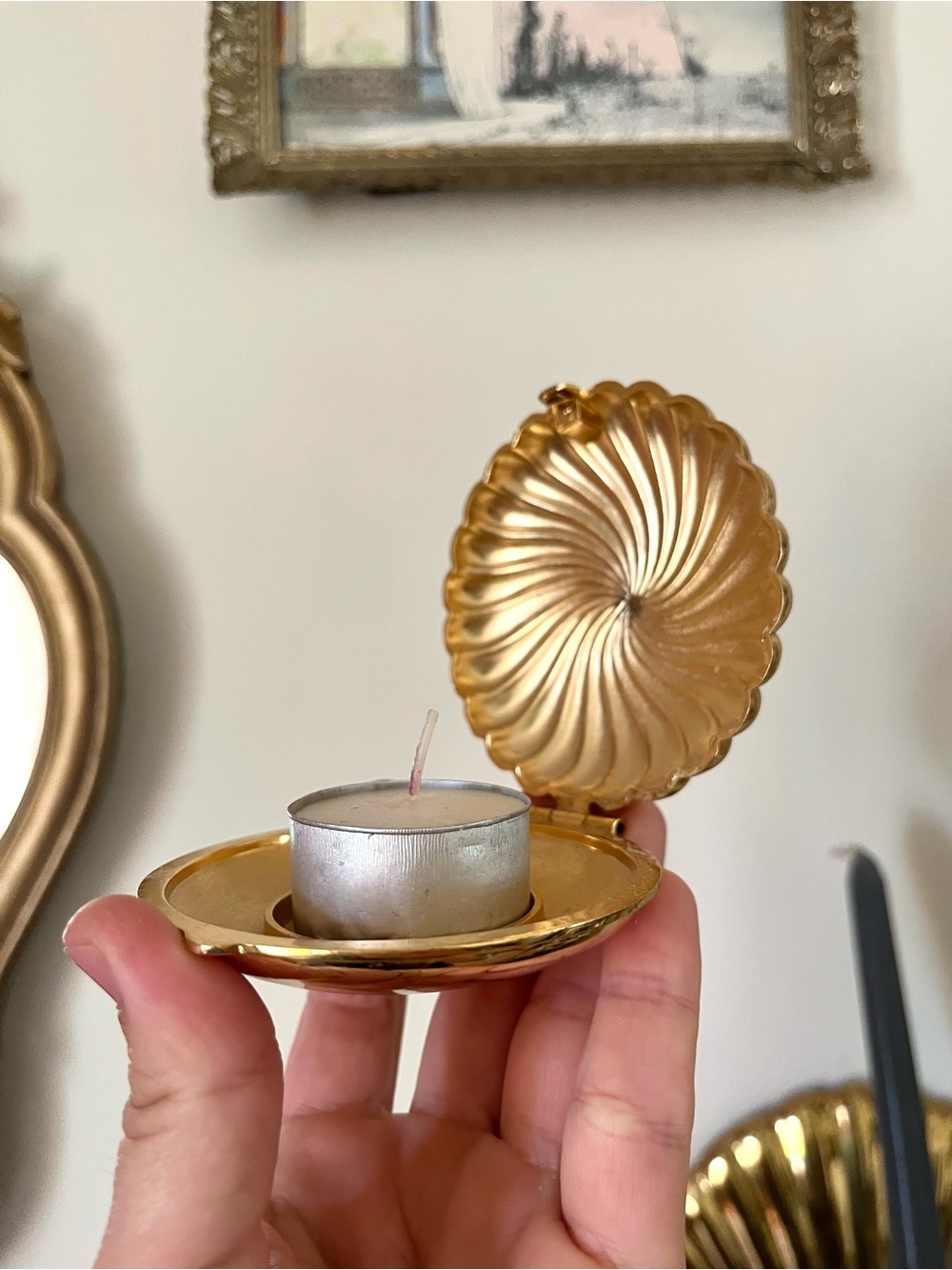 1970’s Partylite 3” Gold Compact Clamshell Tealight Holder